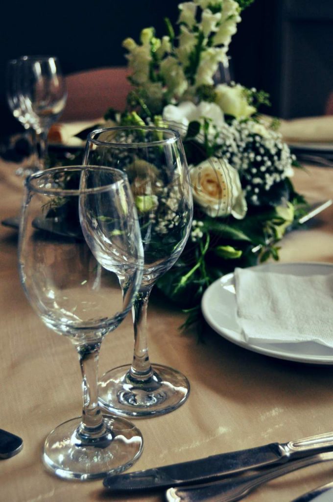 Jak wygląda wesele w Portugalii - dekoracja stołu