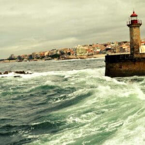 Nortada, czyli zimny wiatr na portugalskiej plazy