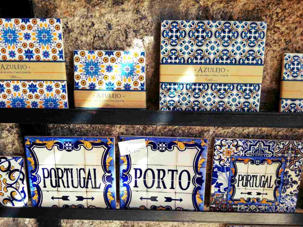 Najlepsze pamiątki z Portugalii - azulejos