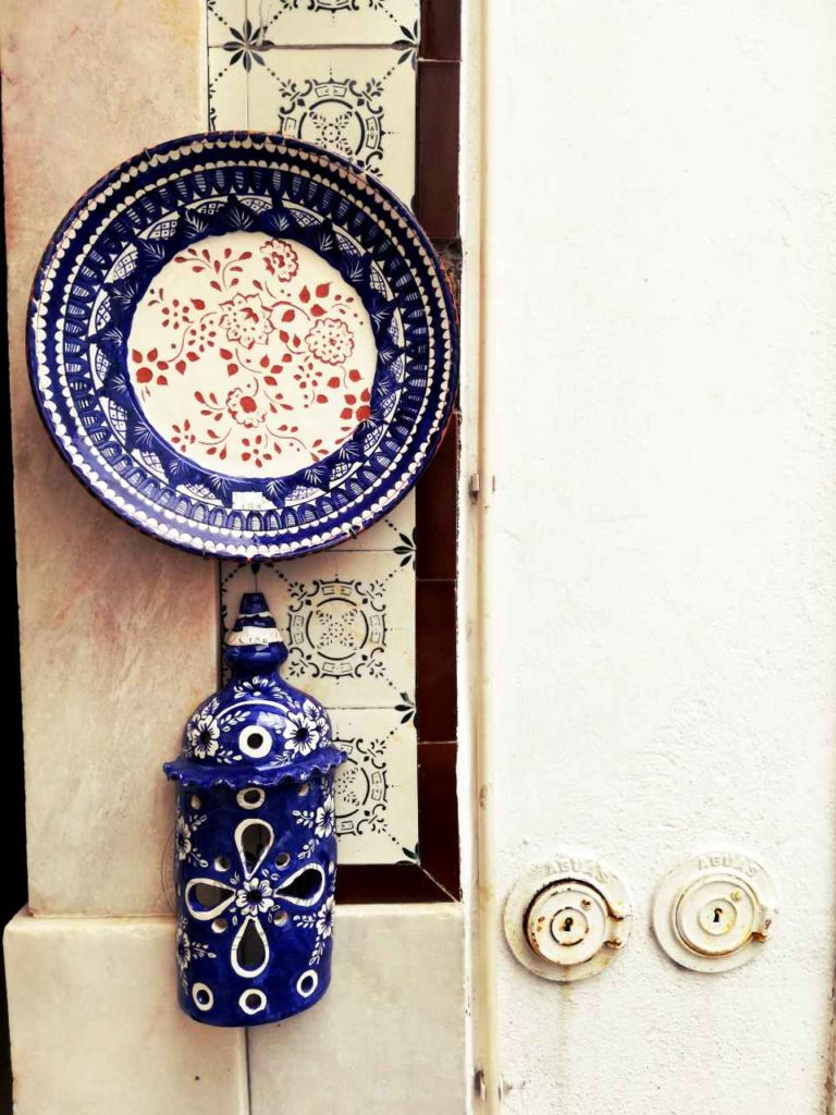 Najlepsze pamiątki z Portugalii - ceramika - lampa