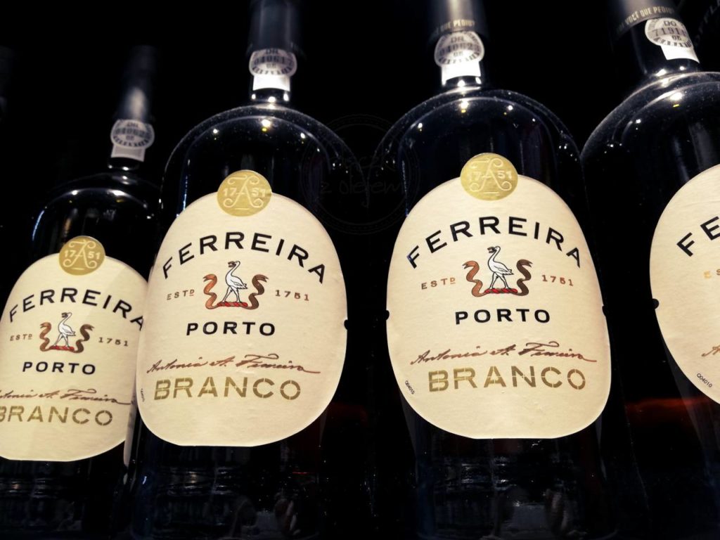 Najlepsze pamiątki z Portugalii - wino Porto
