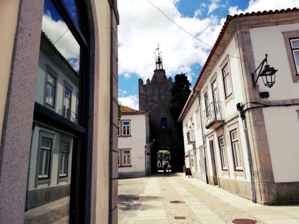 Północna Portugalia - Caminha - widok na wieżę