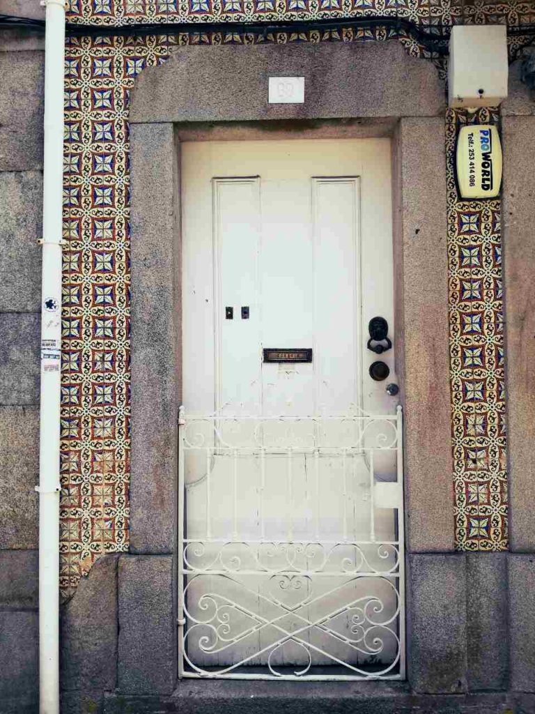 Portugalskie płytki – azulejos - drzwi