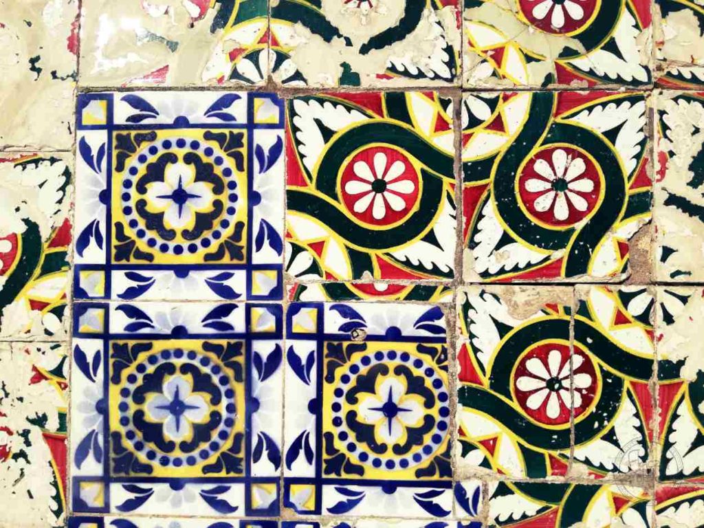 Portugalskie płytki – azulejos - kolorowe płytki