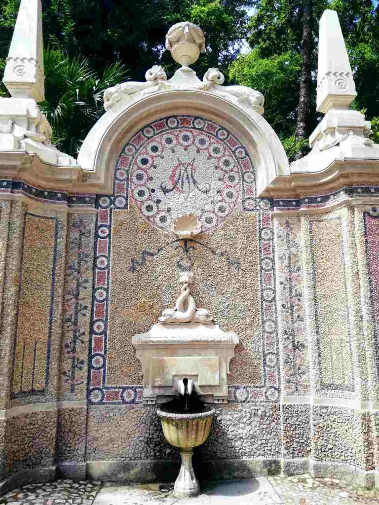 Quinta da Regaleira - Sintra - Fonte da Abundancia