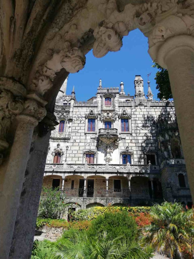 Quinta da Regaleira - Sintra - widok na pałac