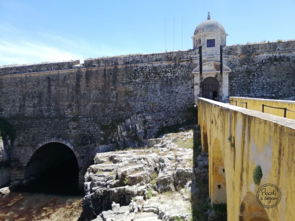 Widok na fort w Peniche