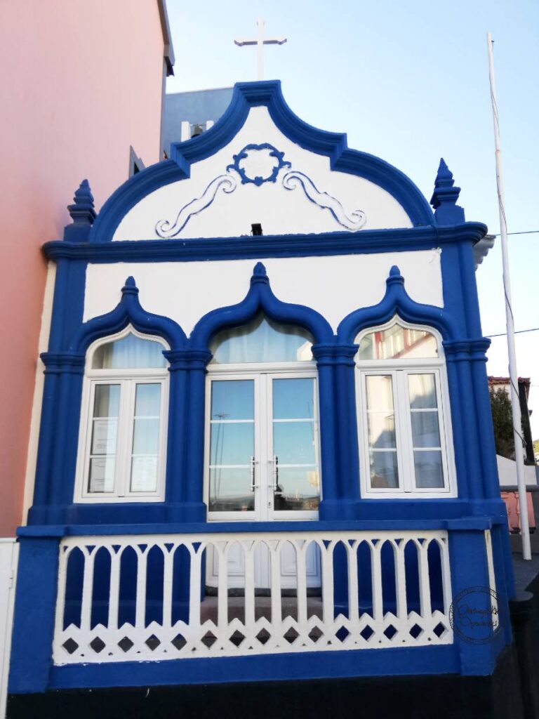 Azory - Wyspa Terceira -kaplica granatowa