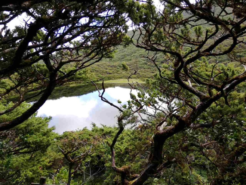 Jezioro na szlaku Terceira - Azory